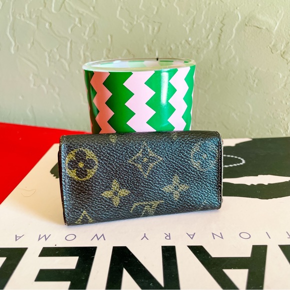 Louis Vuitton Vintage Monogram 4 Ring Key Compact Case Holder Accessory PreLoved - Picture 2 of 12